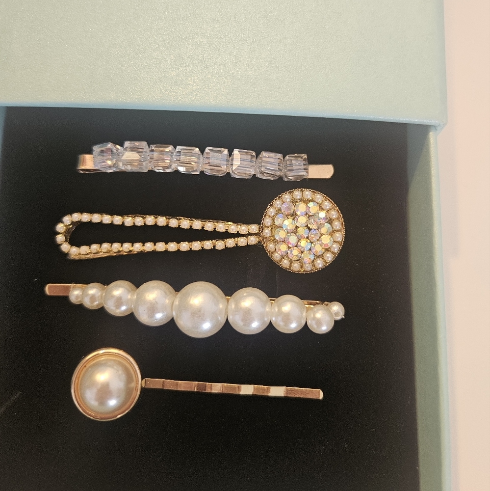 Bejeweled Rhinestones & Pearls Barrette Set